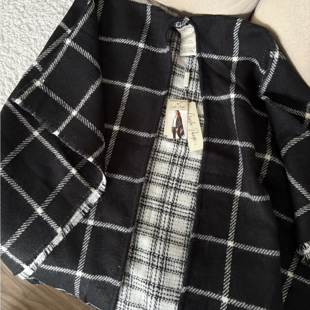 Charlie Paige Elegant Checkered Cape